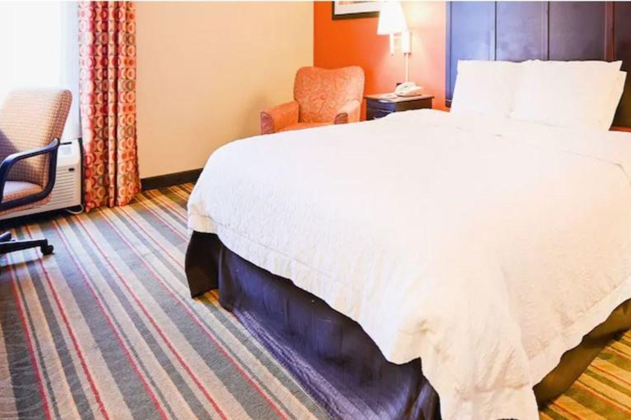 Hampton Inn Richmond-Меканіксвілл Екстер'єр фото