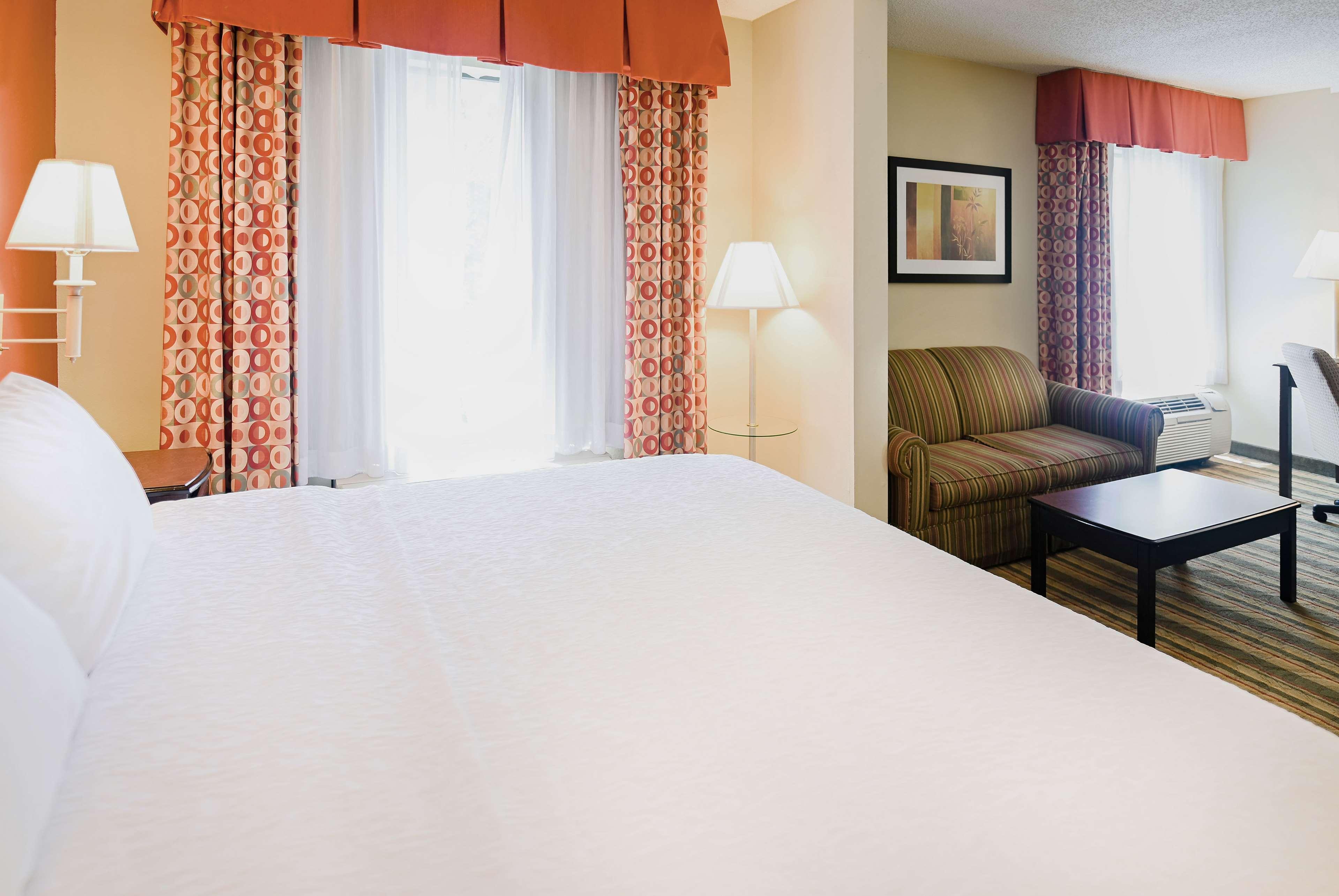 Hampton Inn Richmond-Меканіксвілл Екстер'єр фото