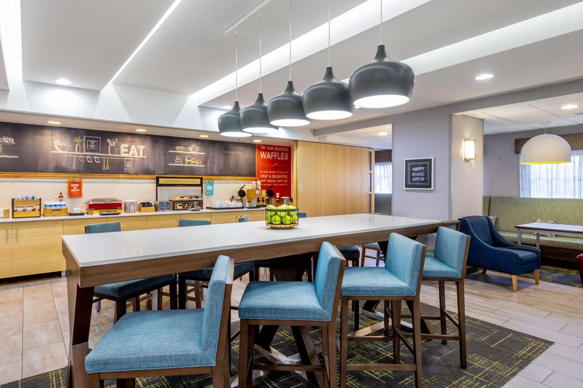 Hampton Inn Richmond-Меканіксвілл Екстер'єр фото