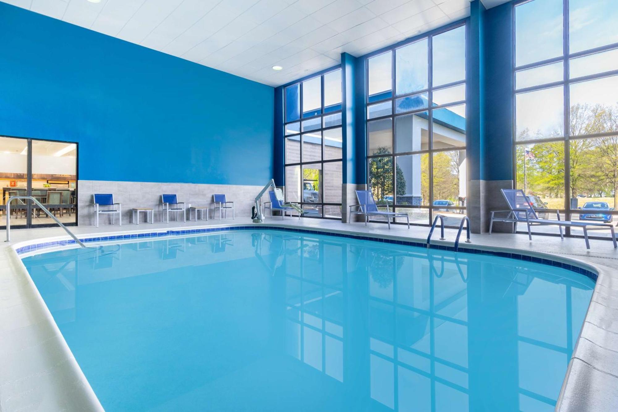 Hampton Inn Richmond-Меканіксвілл Екстер'єр фото