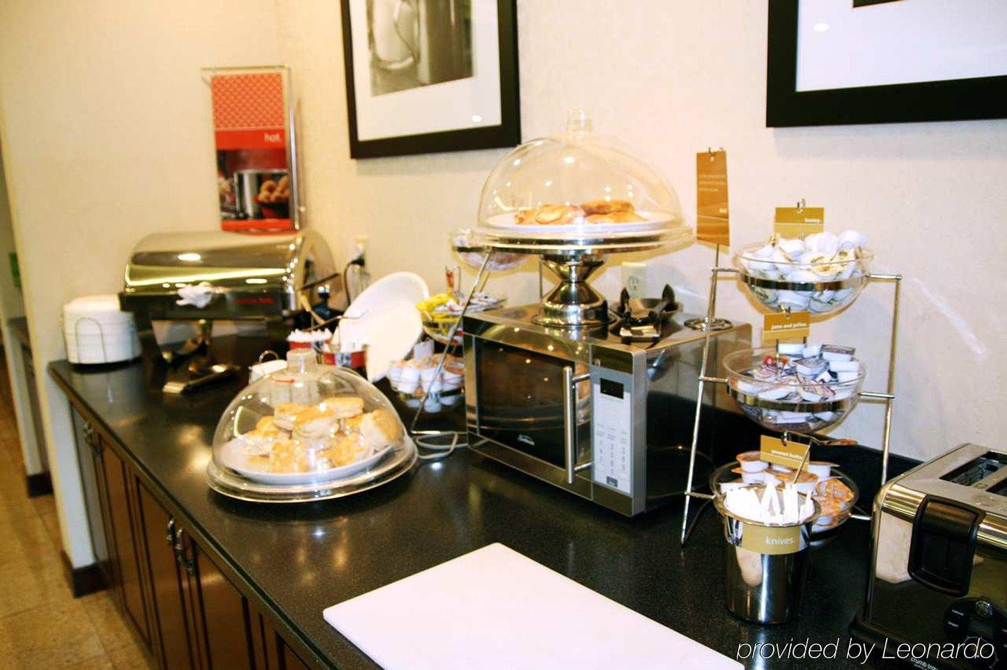 Hampton Inn Richmond-Меканіксвілл Екстер'єр фото