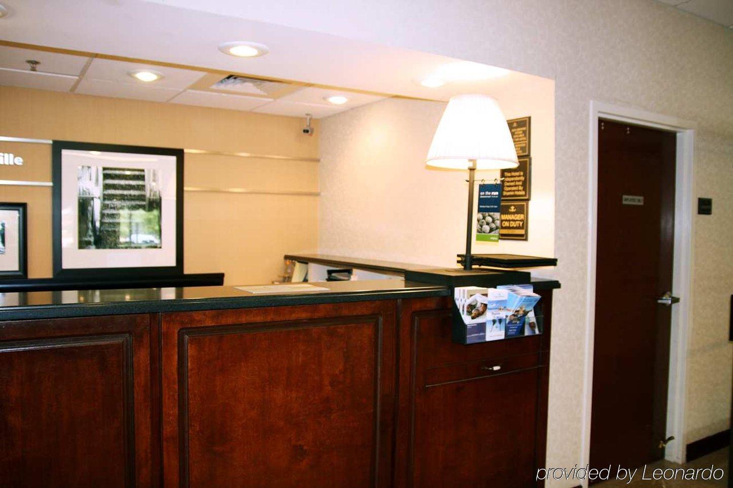 Hampton Inn Richmond-Меканіксвілл Екстер'єр фото